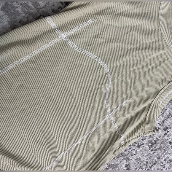 The Source Unknown - Green detailed tank, worn once! - Picture 3 of 4